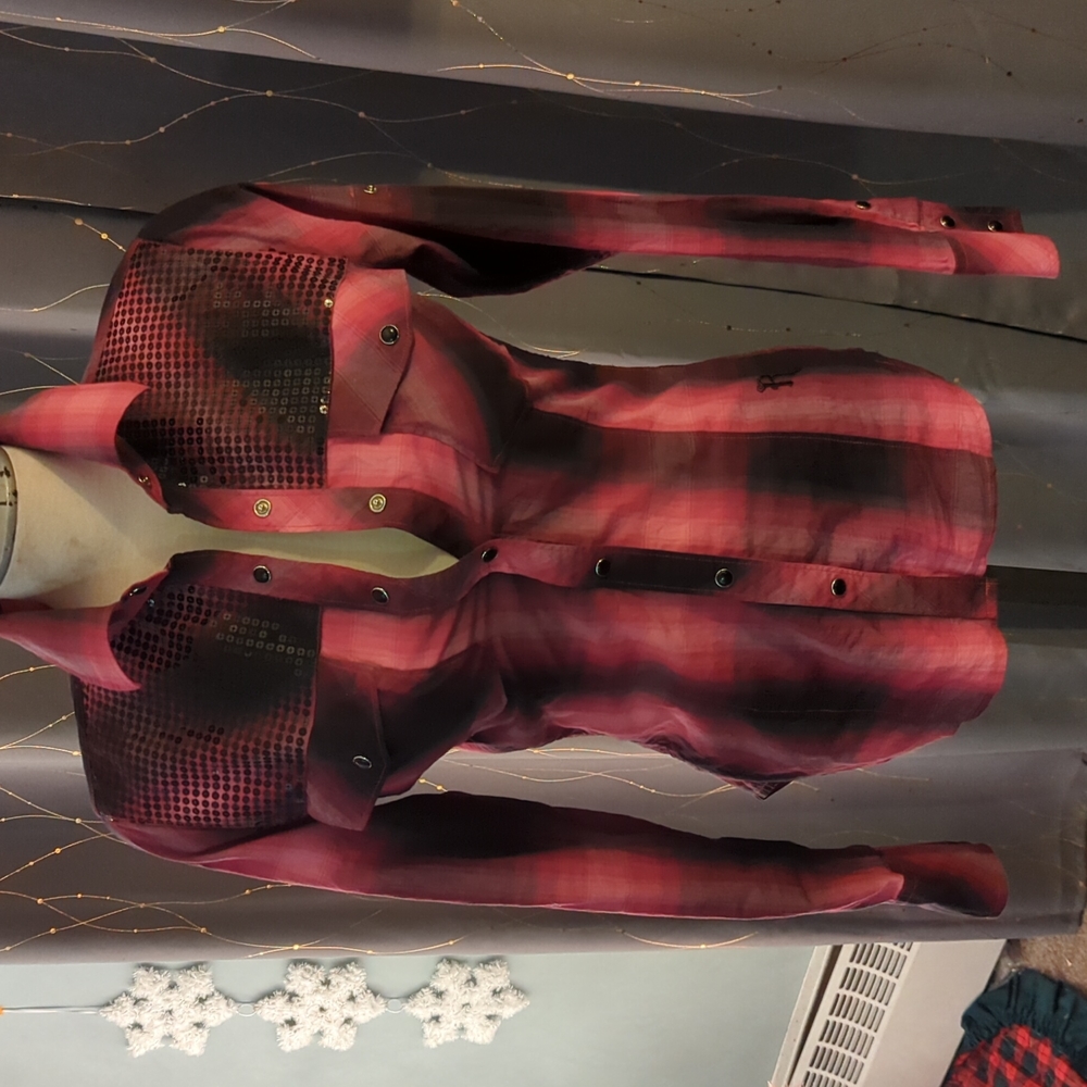Pink and black plaid Button up